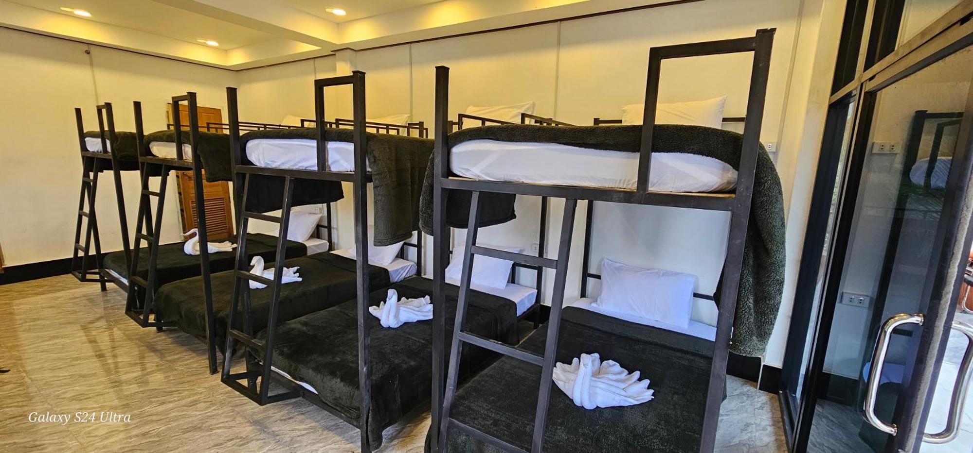Inn Riverside Hostel Pb Muang Pakbèng الغرفة الصورة