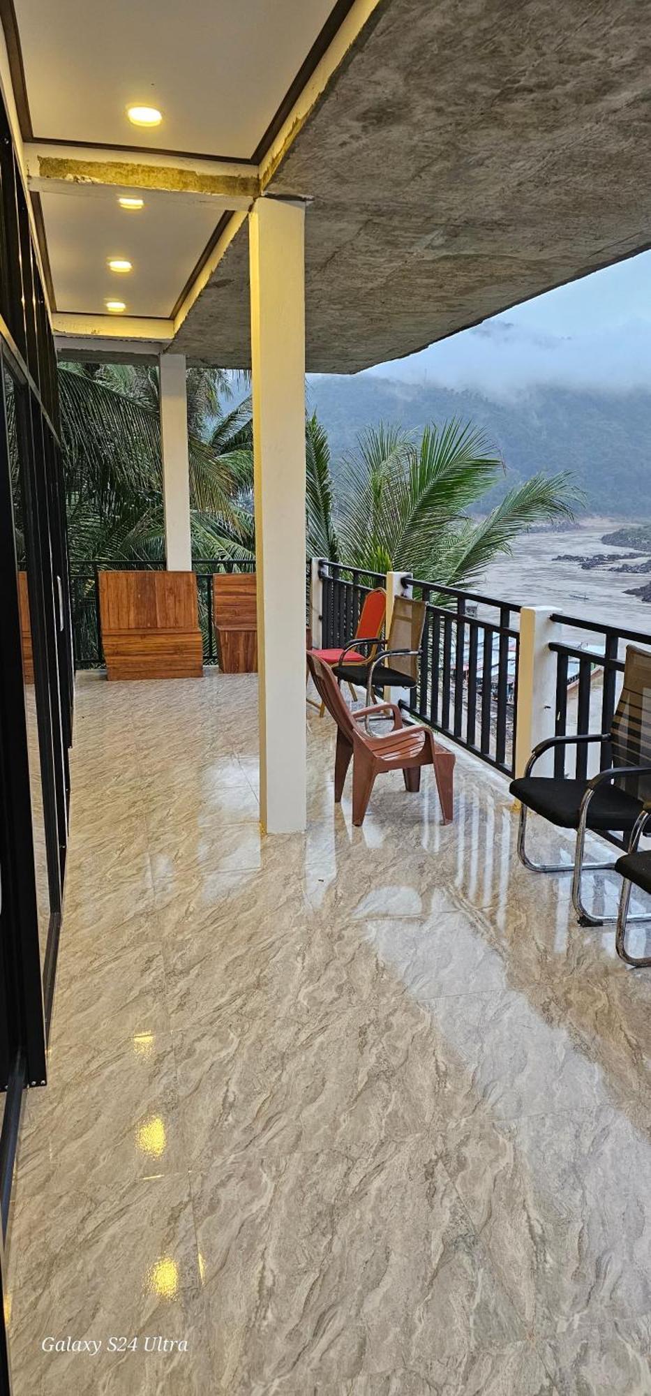 Inn Riverside Hostel Pb Muang Pakbèng المظهر الخارجي الصورة